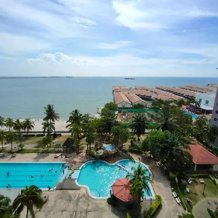 Muslim Homestay Glory Beach Resort Port Dickson Exterior photo