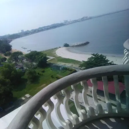 Muslim Homestay Glory Beach Resort Port Dickson Exterior photo