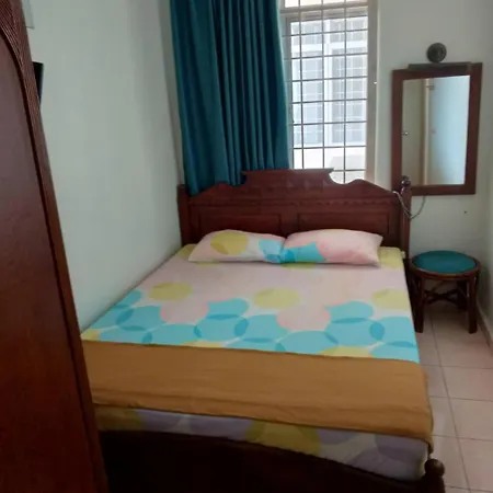 Muslim Homestay Glory Beach Resort Port Dickson Exterior photo